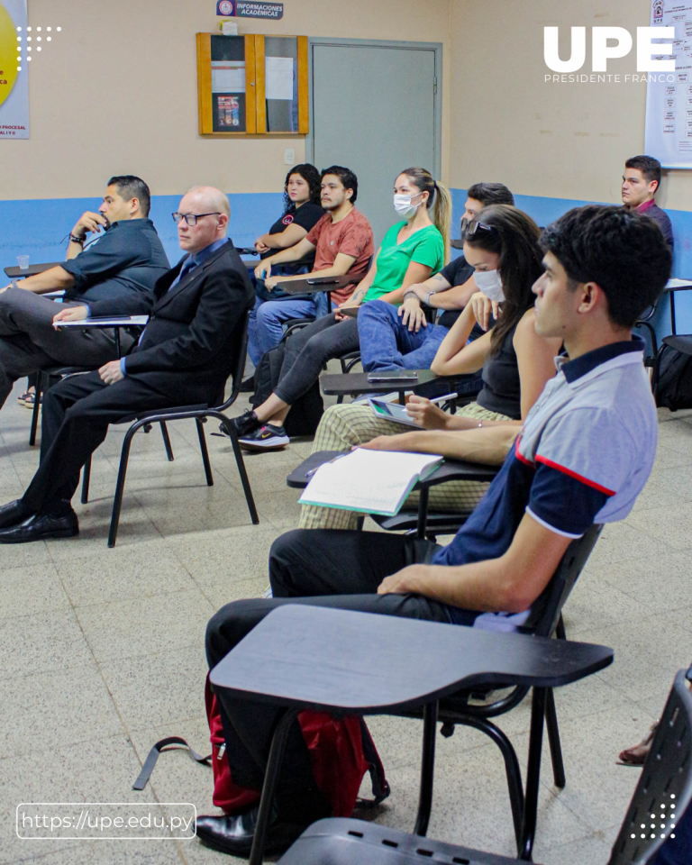 Presentación del Proyecto de Investigación - Dirección de Investigación de Derecho 